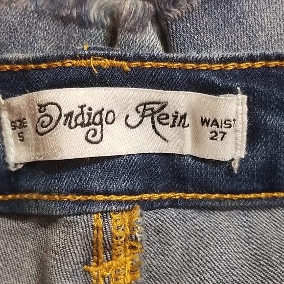 Indigo Rein denim skirt - Picture 3 of 3